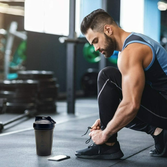Shaker Bottle with Shaker Balls Leak Proof Drink Shaker Bottle Ideal for Workout Supplements,Protein Powder, BPA Free, Nutrition, Portable Fitness Bottle for Fitness Enthusiasts Athletes(600Ml,20-Oz.)