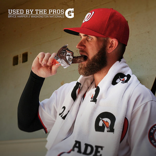 Gatorade Whey Protein Recover Bars, Cookies & Crème, 2.8 Ounce Bars (12 Count)