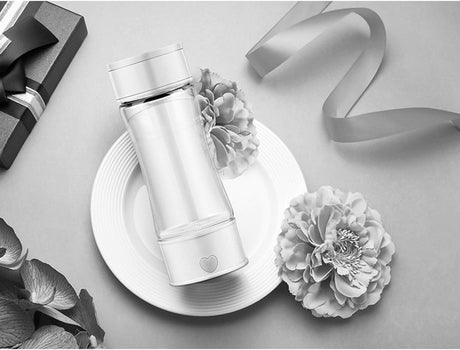 Portable 3 Minute Hydrogen-Rich Water Bottle Rechargeable High Concentration Hydrogen Generator Glass Bottle Anti-Aging Anti-Oxidation Alkaline Water Generator, 430Ml