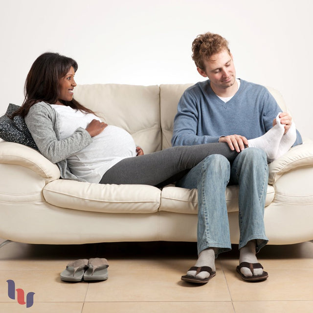 HUGH UGOLI Women'S Cotton Diabetic Crew Socks, Wide, Thin, Loose and Stretchy, Seamless Toe & Non-Binding Top, 4 Pairs, Lightgrey / Navyblue, Shoe Size: 9-12