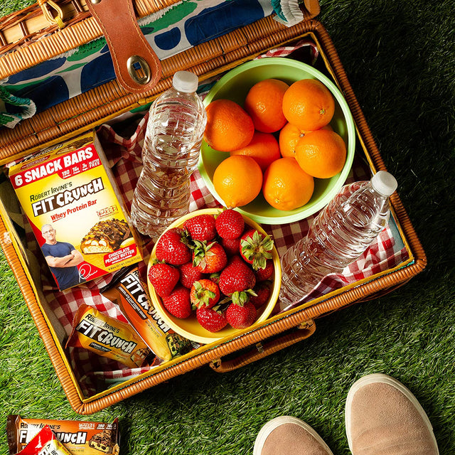 FITCRUNCH Snack Size Protein Bars, Designed by Robert Irvine, World’S Only 6-Layer Baked Bar, Just 3G of Sugar & Soft Cake Core (Chocolate Peanut Butter)